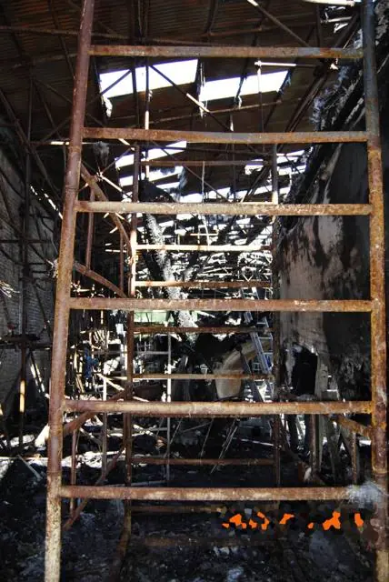 Incendio, deposito imbarcazioni: foto 3