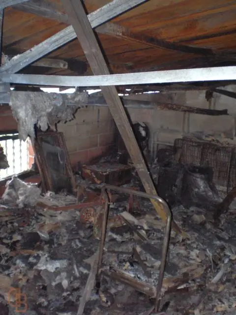 Incendio accidentale: corto circuito pannelli fotovoltaici a tetto, azienda agricola - padova: foto 2