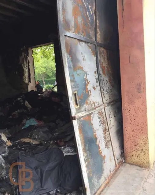 Incendio doloso, attività commerciale - modena: foto 1