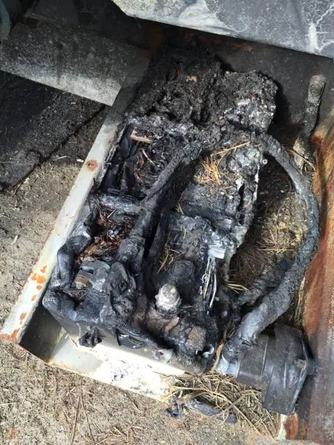 Incendio accidentale: perdita d'olio, macchina agricola - padova: foto 3