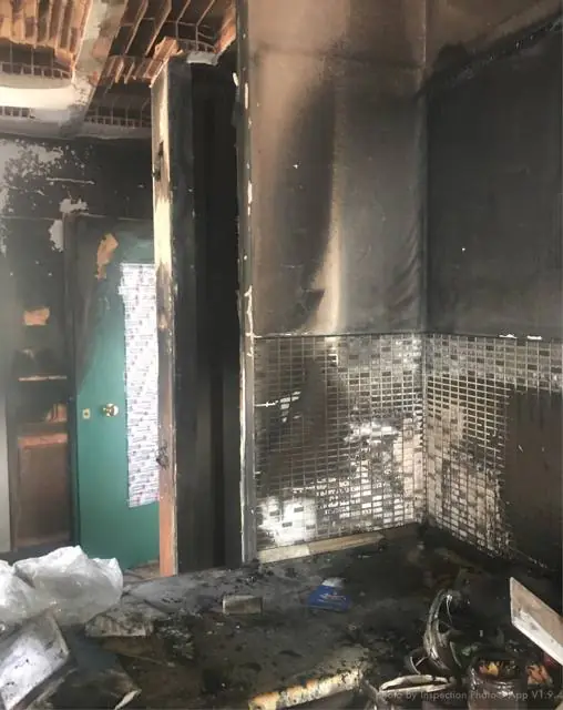 Incendio accidentale: corto circuito apparecchiatura elettronica, appartamento - verona: foto 2