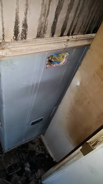Incendio accidentale: corto circuito punto luce, casa a schiera - vicenza: foto 6