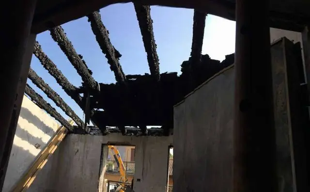 Incendio colposo: sigaretta, condominio - treviso: foto 6
